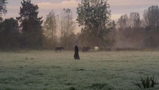 L'autre côté du miroir - long-métrage d'aurélien réal avec Camélia Montassere - production SUNRUN Films